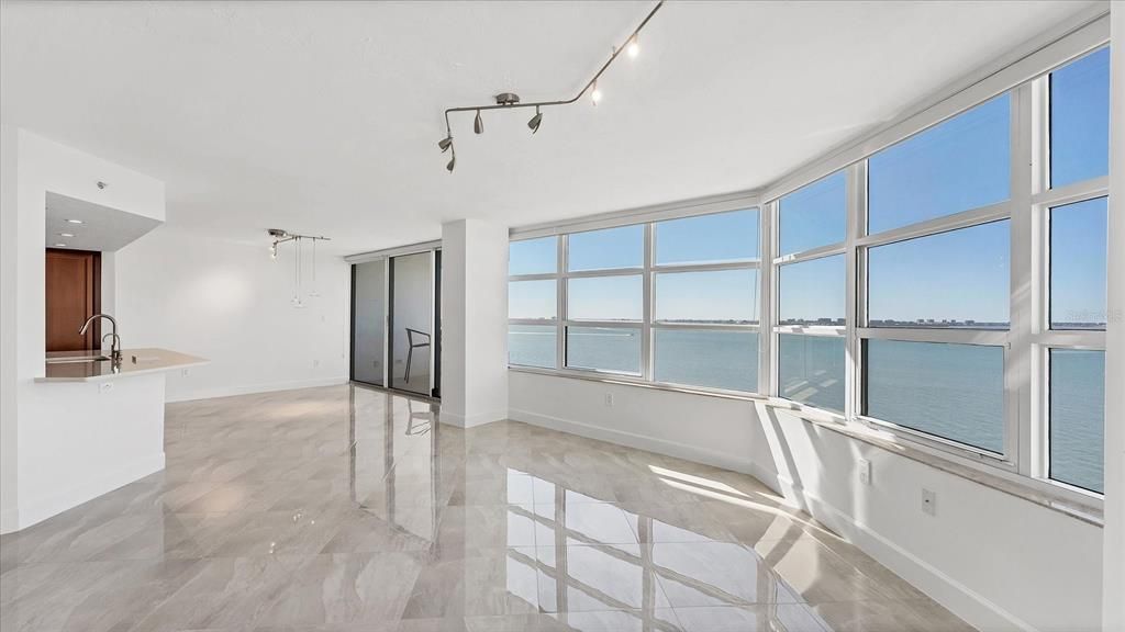 出租: $5,500 (2 贝兹, 2 浴室, 1642 平方英尺)