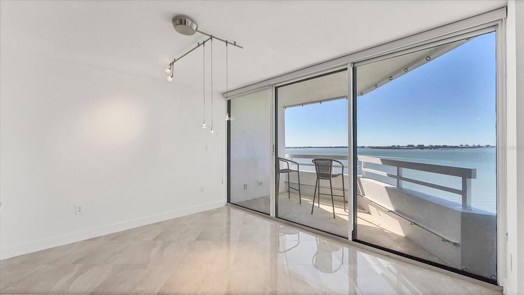 出租: $5,500 (2 贝兹, 2 浴室, 1642 平方英尺)