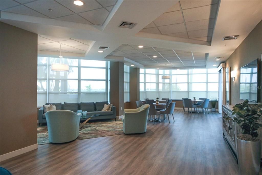 出租: $5,500 (2 贝兹, 2 浴室, 1642 平方英尺)