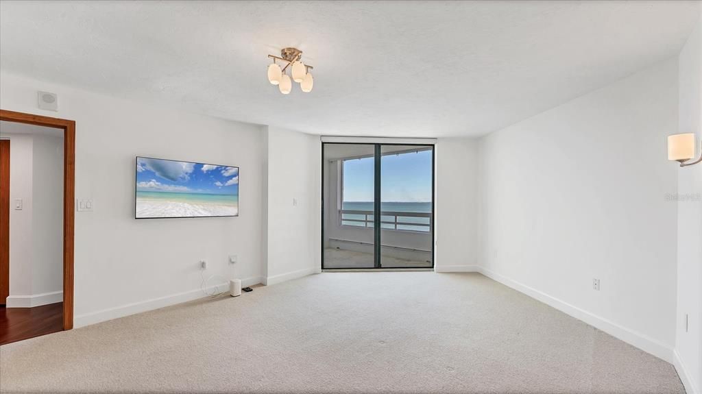 出租: $5,500 (2 贝兹, 2 浴室, 1642 平方英尺)