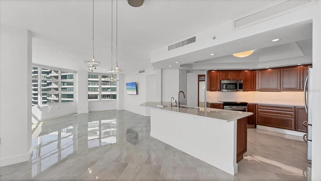 出租: $5,500 (2 贝兹, 2 浴室, 1642 平方英尺)