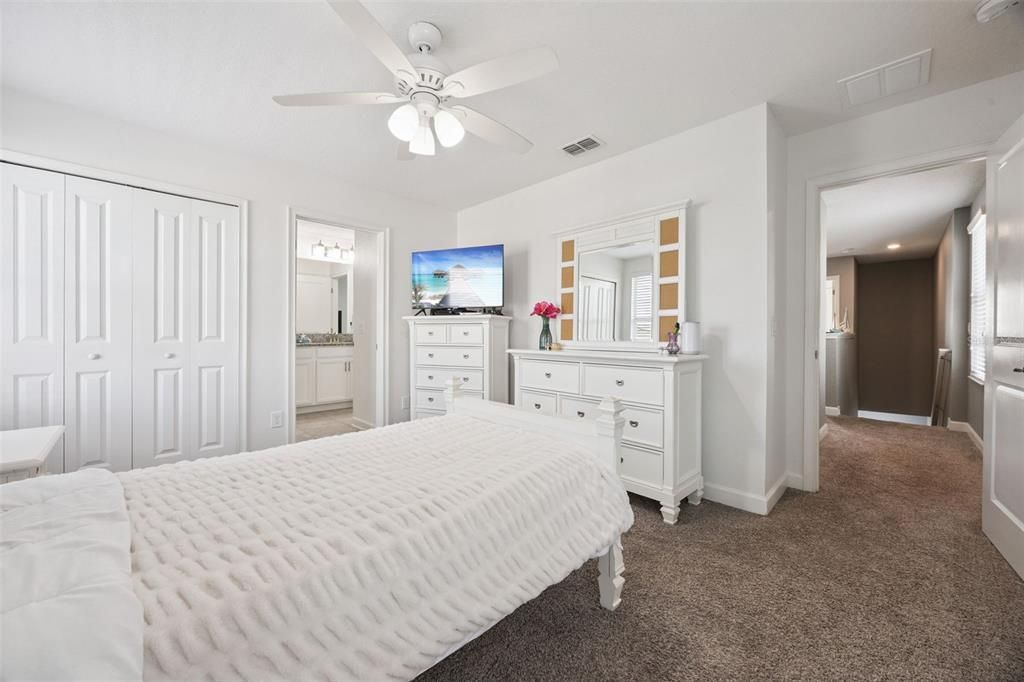 En Venta: $499,900 (3 camas, 2 baños, 2011 Pies cuadrados)