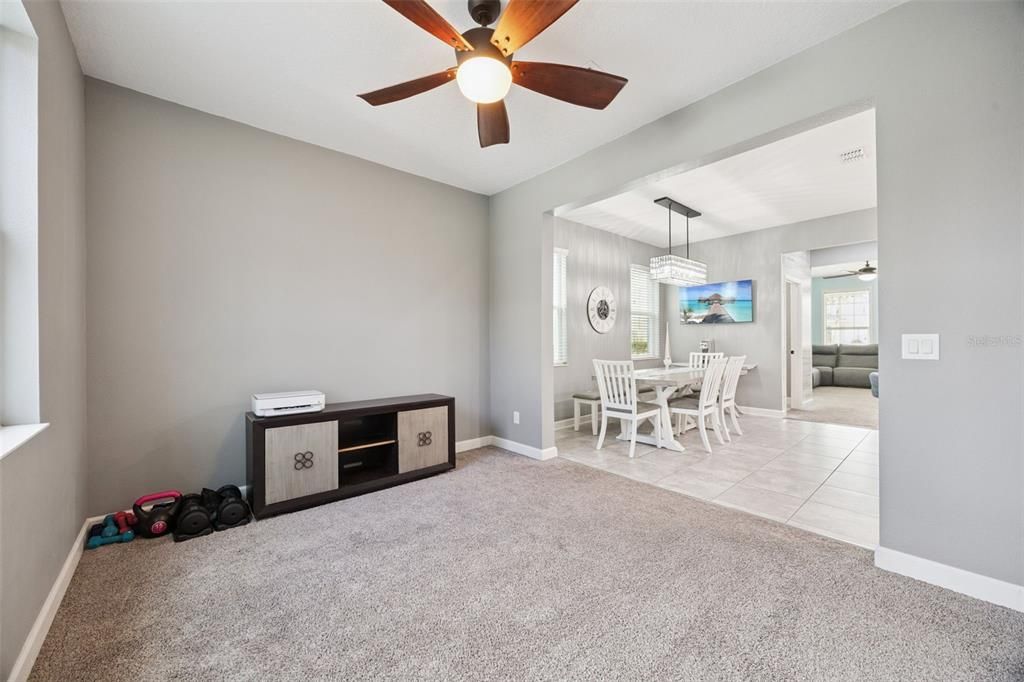 En Venta: $499,900 (3 camas, 2 baños, 2011 Pies cuadrados)