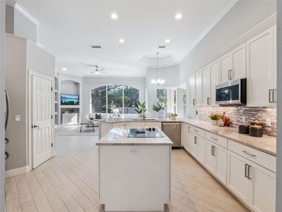 For Sale: $999,000 (5 beds, 4 baths, 3516 Square Feet)