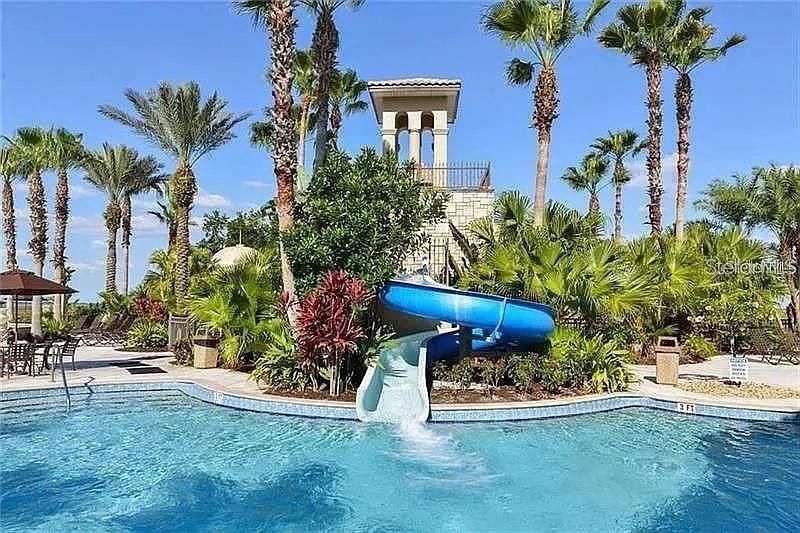 出租: $2,995 (4 贝兹, 3 浴室, 2452 平方英尺)