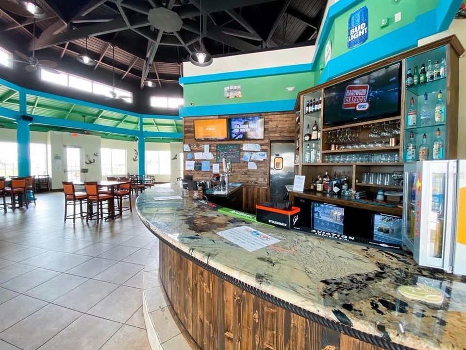 出租: $2,995 (4 贝兹, 3 浴室, 2452 平方英尺)