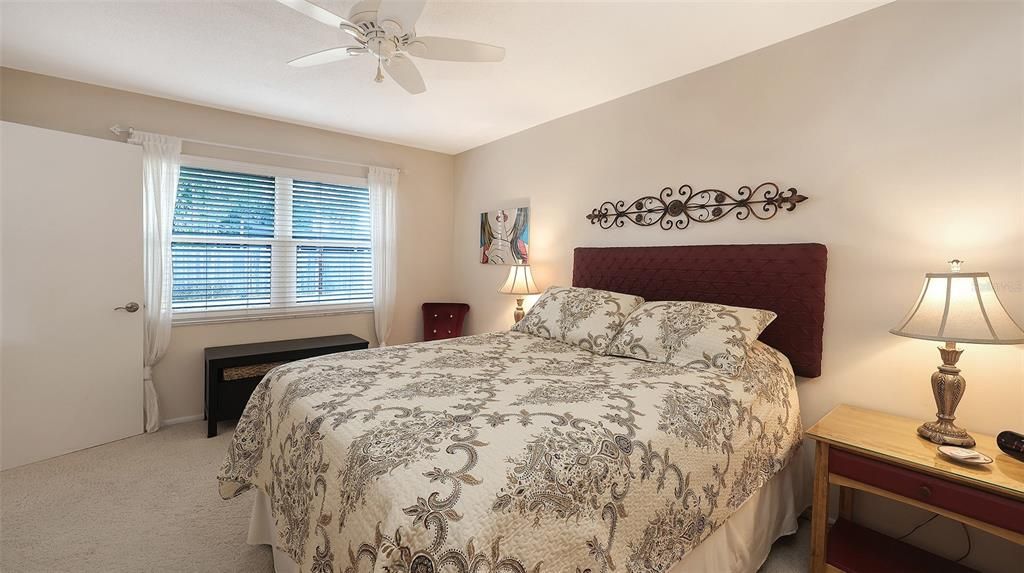 待售: $450,000 (3 贝兹, 2 浴室, 1407 平方英尺)