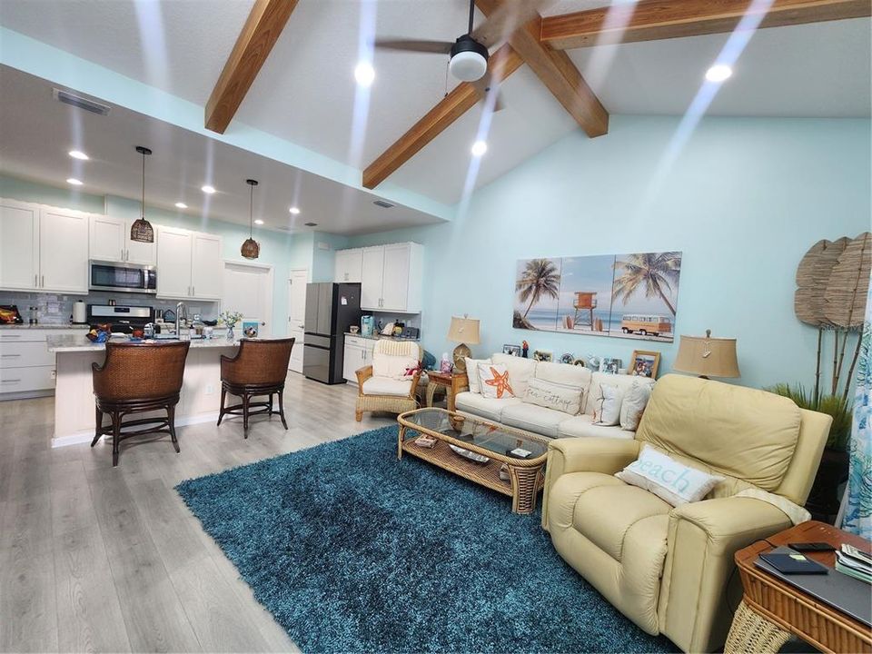 En Renta: $2,975 (2 camas, 2 baños, 1303 Pies cuadrados)