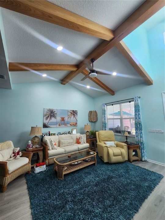 En Renta: $2,975 (2 camas, 2 baños, 1303 Pies cuadrados)