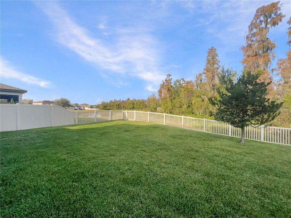 For Sale: $600,000 (5 beds, 4 baths, 3594 Square Feet)