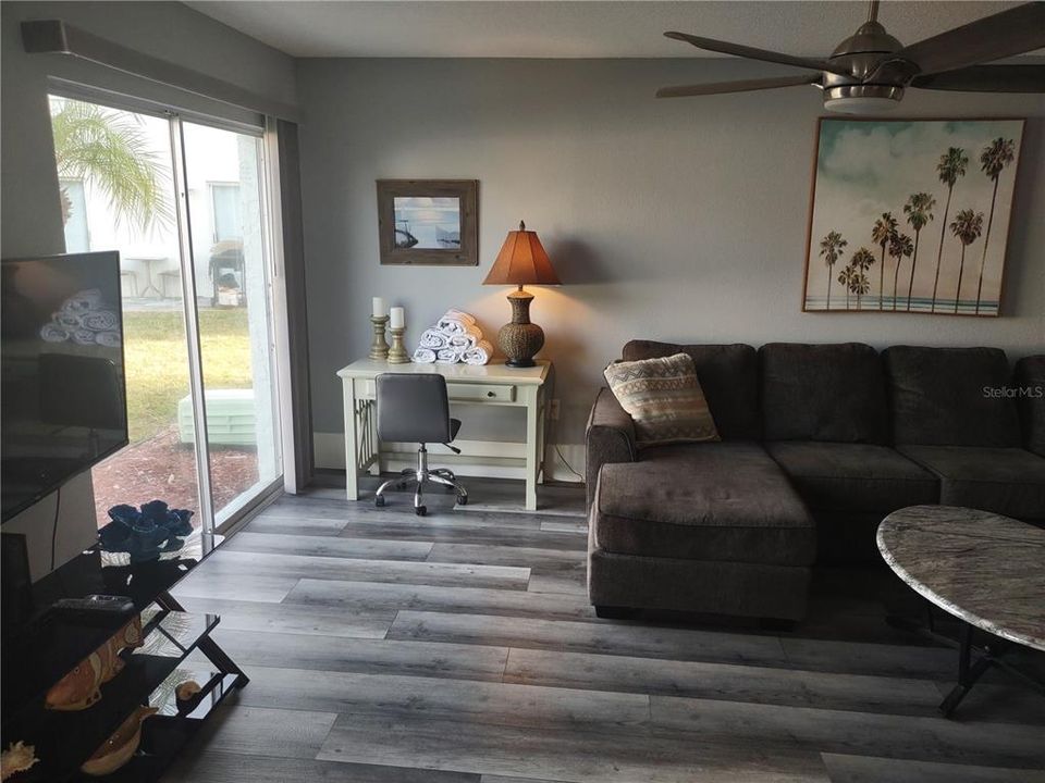 For Sale: $315,000 (2 beds, 2 baths, 1336 Square Feet)