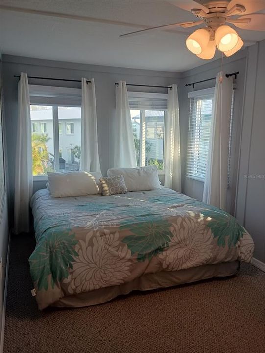 For Sale: $315,000 (2 beds, 2 baths, 1336 Square Feet)