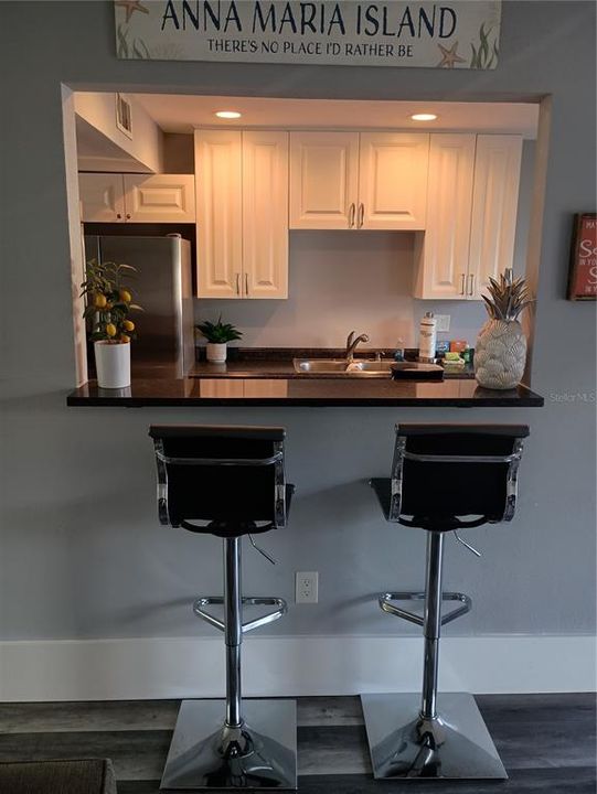 For Sale: $315,000 (2 beds, 2 baths, 1336 Square Feet)