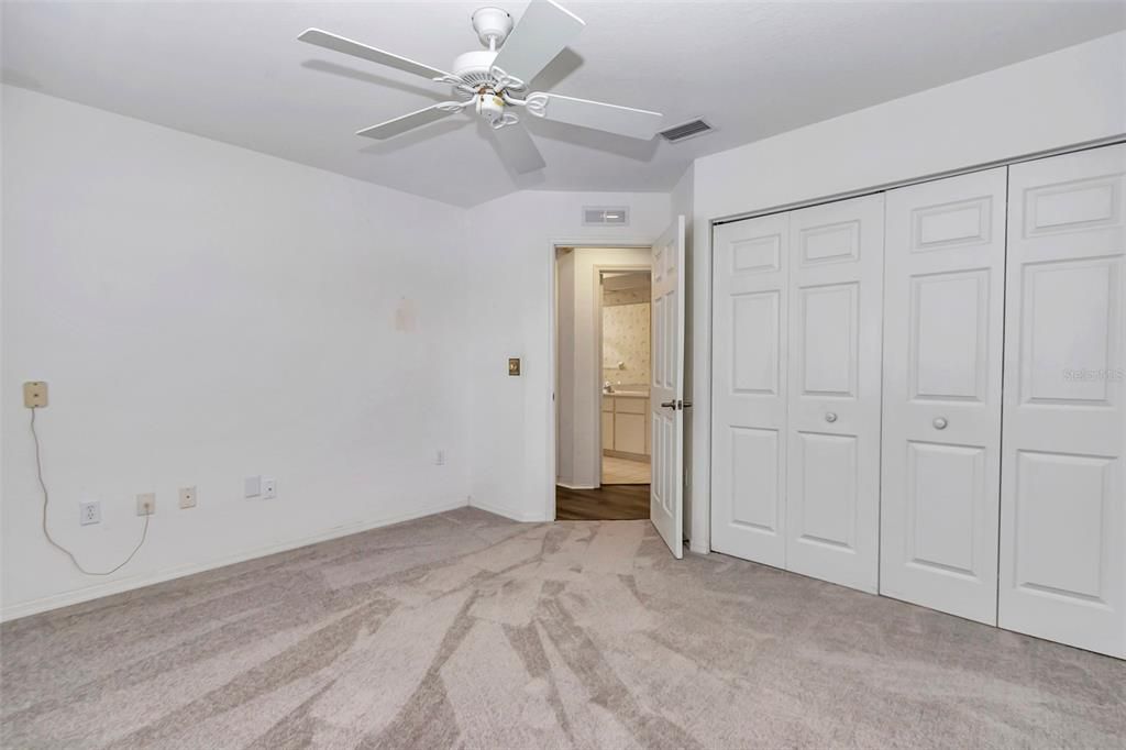 待售: $285,000 (3 贝兹, 2 浴室, 1730 平方英尺)