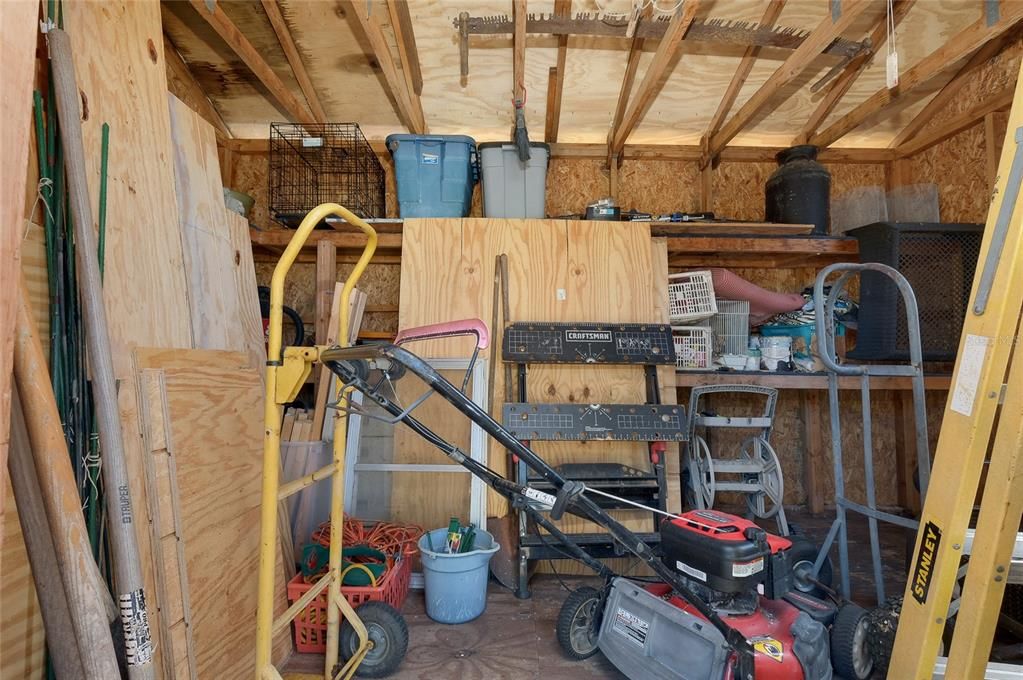 For Sale: $279,900 (2 beds, 2 baths, 988 Square Feet)