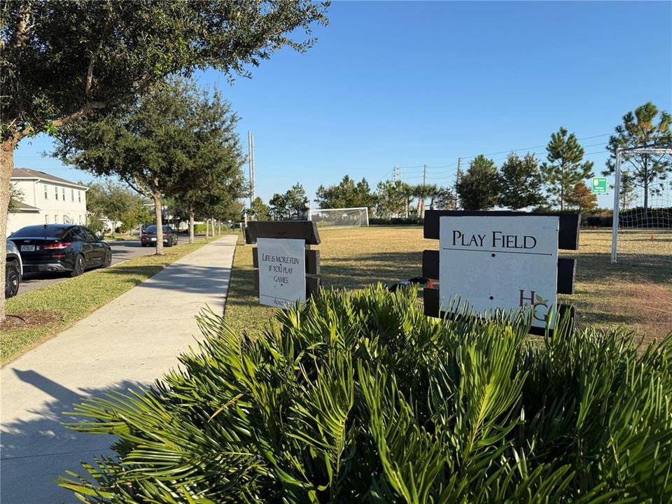 В аренду: $2,600 (3 спален, 2 ванн, 1560 Квадратных фут)