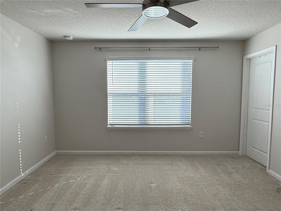 В аренду: $2,600 (3 спален, 2 ванн, 1560 Квадратных фут)