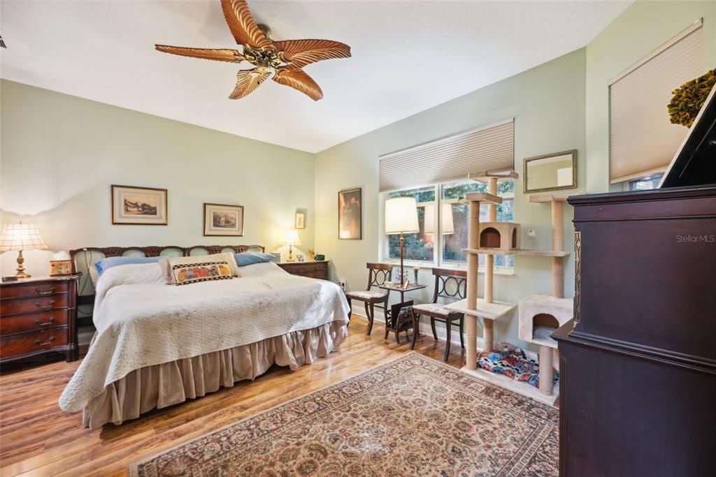 For Sale: $479,000 (3 beds, 2 baths, 2066 Square Feet)