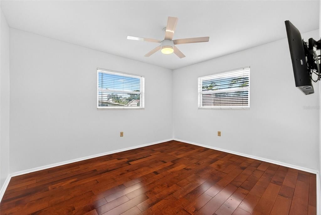 待售: $600,000 (3 贝兹, 2 浴室, 1596 平方英尺)