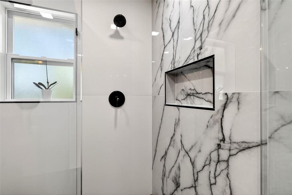 待售: $600,000 (3 贝兹, 2 浴室, 1596 平方英尺)