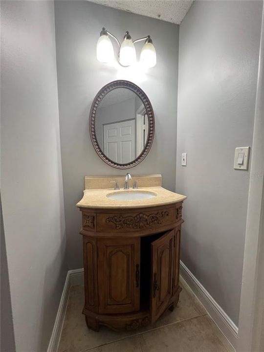 В аренду: $1,600 (2 спален, 2 ванн, 912 Квадратных фут)