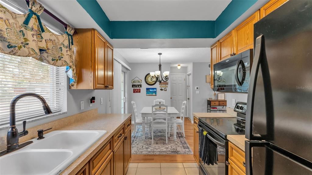 En Venta: $250,000 (3 camas, 2 baños, 964 Pies cuadrados)