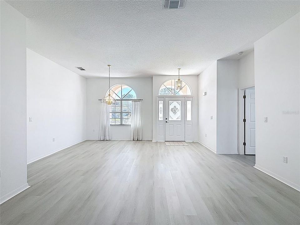 На продажу: $460,000 (4 спален, 3 ванн, 2218 Квадратных фут)