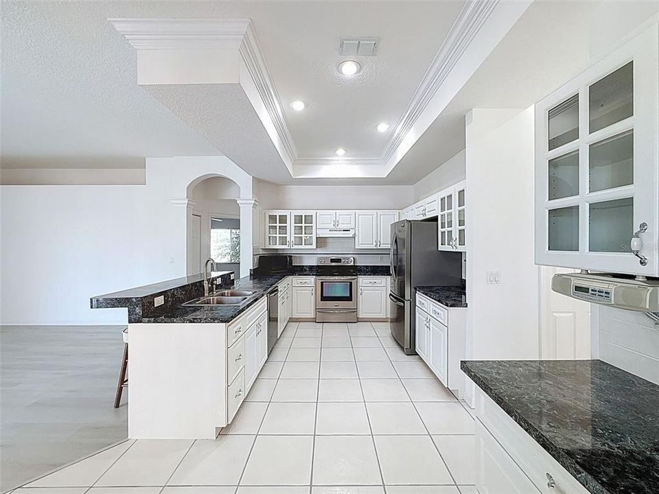 На продажу: $460,000 (4 спален, 3 ванн, 2218 Квадратных фут)