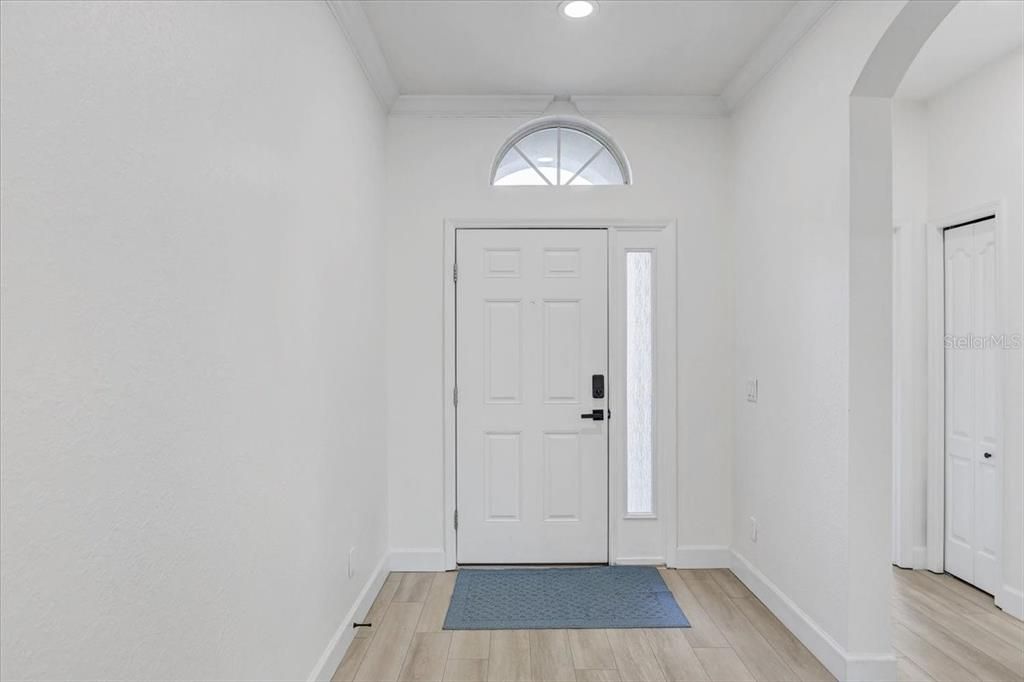 For Sale: $479,900 (4 beds, 3 baths, 2596 Square Feet)