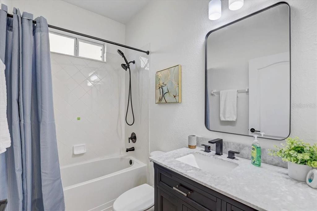 For Sale: $479,900 (4 beds, 3 baths, 2596 Square Feet)