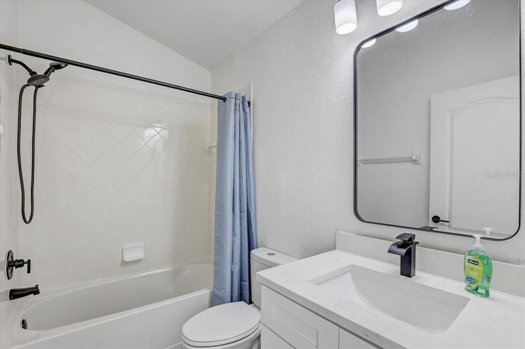 For Sale: $479,900 (4 beds, 3 baths, 2596 Square Feet)