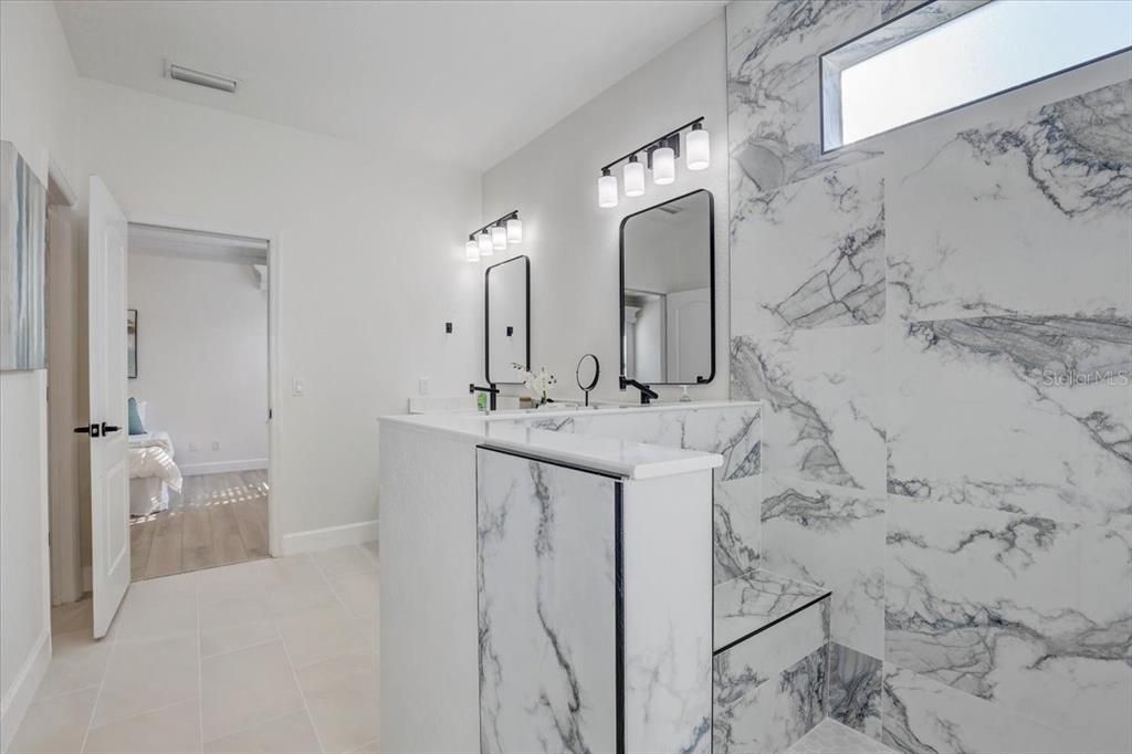 For Sale: $479,900 (4 beds, 3 baths, 2596 Square Feet)