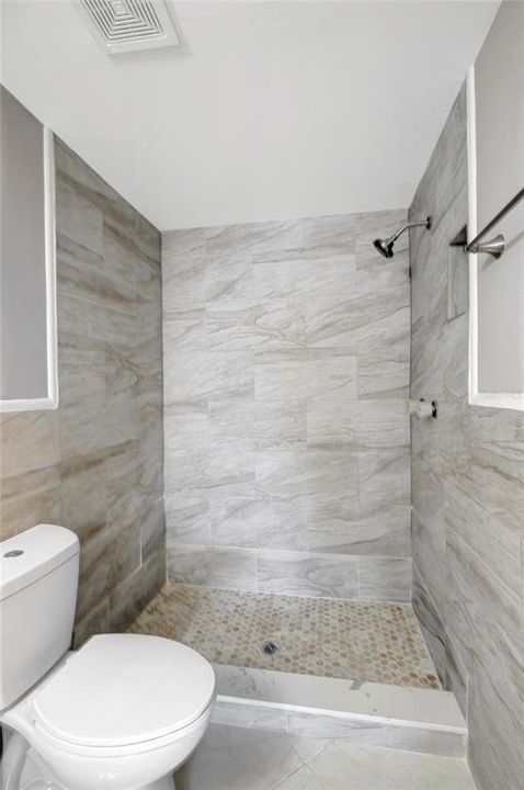 For Sale: $359,900 (3 beds, 2 baths, 1272 Square Feet)