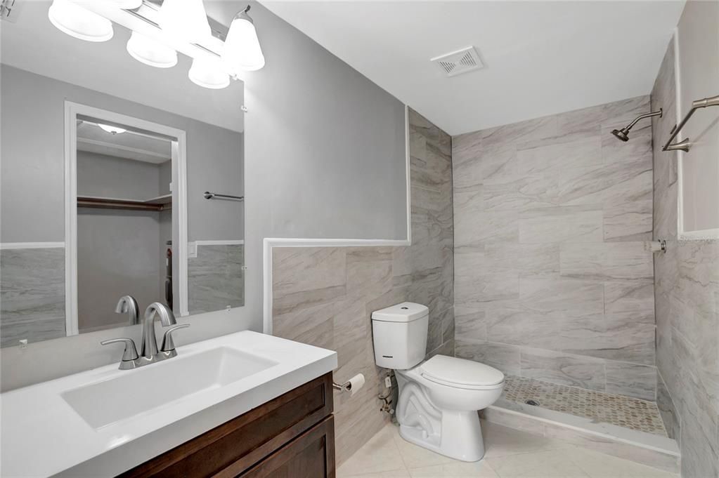 For Sale: $359,900 (3 beds, 2 baths, 1272 Square Feet)