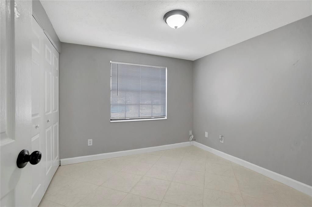 For Sale: $359,900 (3 beds, 2 baths, 1272 Square Feet)