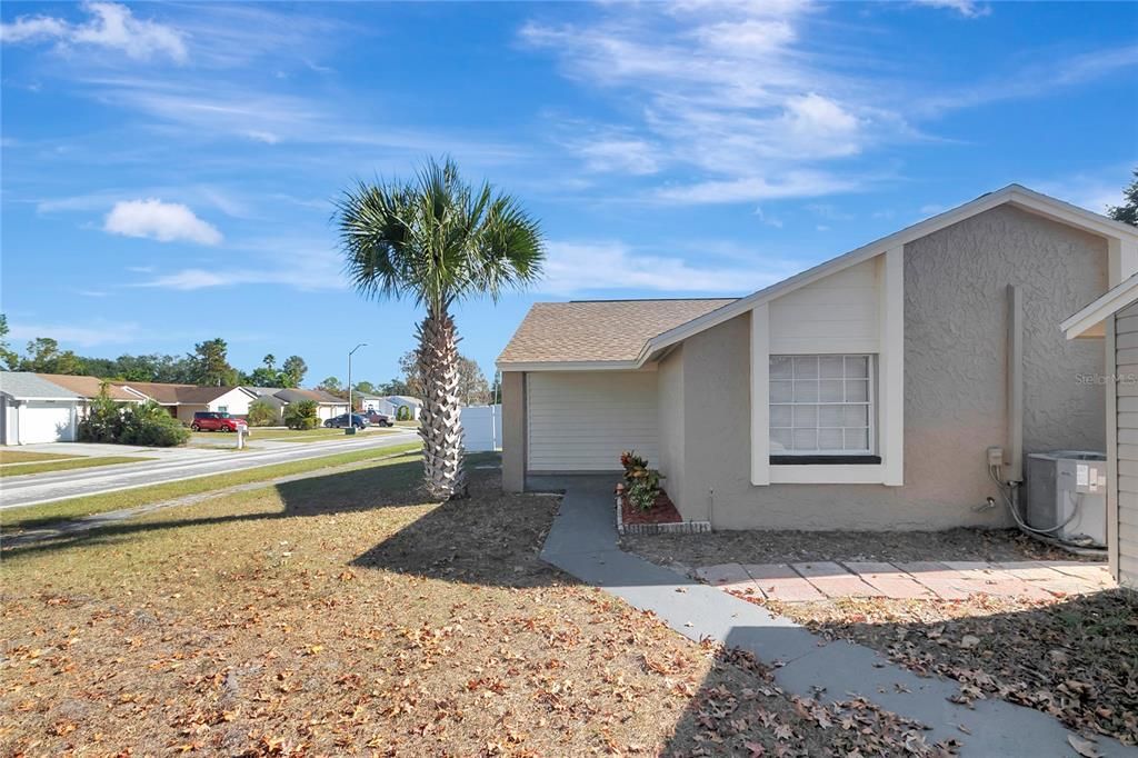 For Sale: $359,900 (3 beds, 2 baths, 1272 Square Feet)