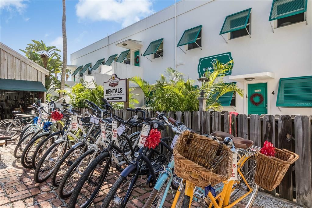 待售: $2,900,000 (1.90 acres)