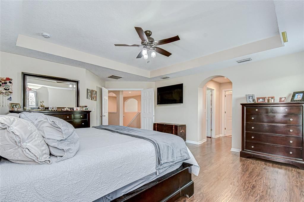 На продажу: $499,000 (5 спален, 4 ванн, 3737 Квадратных фут)