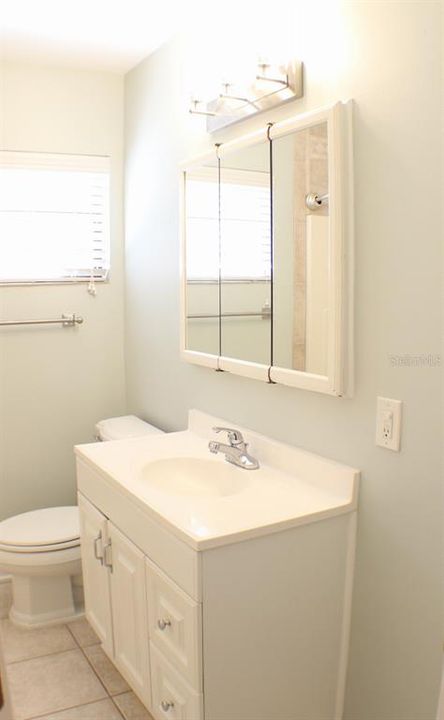 En Venta: $459,000 (4 camas, 2 baños, 1599 Pies cuadrados)