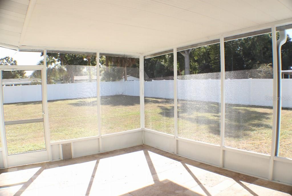 En Venta: $459,000 (4 camas, 2 baños, 1599 Pies cuadrados)