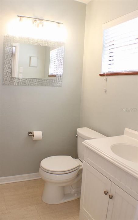 En Venta: $459,000 (4 camas, 2 baños, 1599 Pies cuadrados)