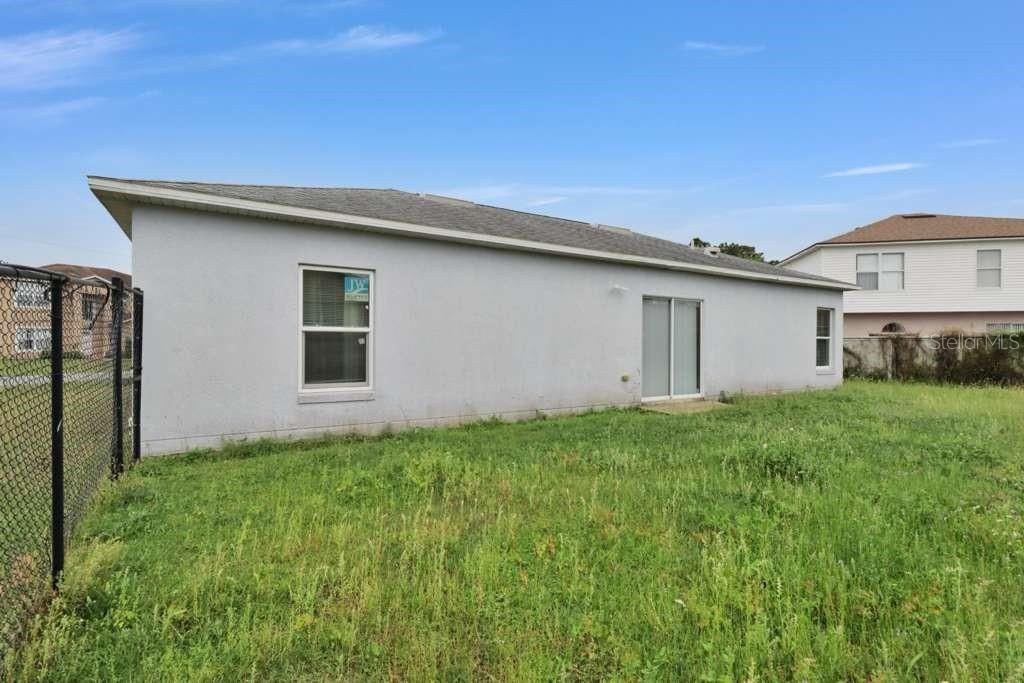 出租: $2,300 (3 贝兹, 2 浴室, 1383 平方英尺)