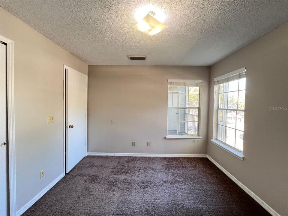 В аренду: $1,350 (1 спален, 1 ванн, 566 Квадратных фут)