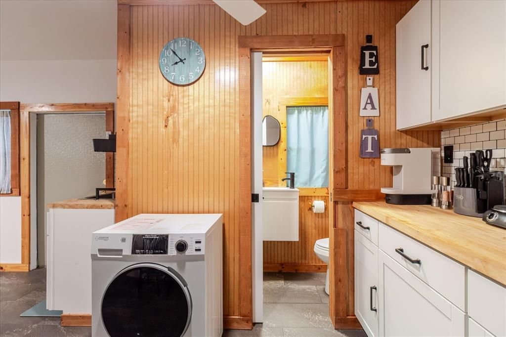 На продажу: $169,995 (1 спален, 1 ванн, 400 Квадратных фут)