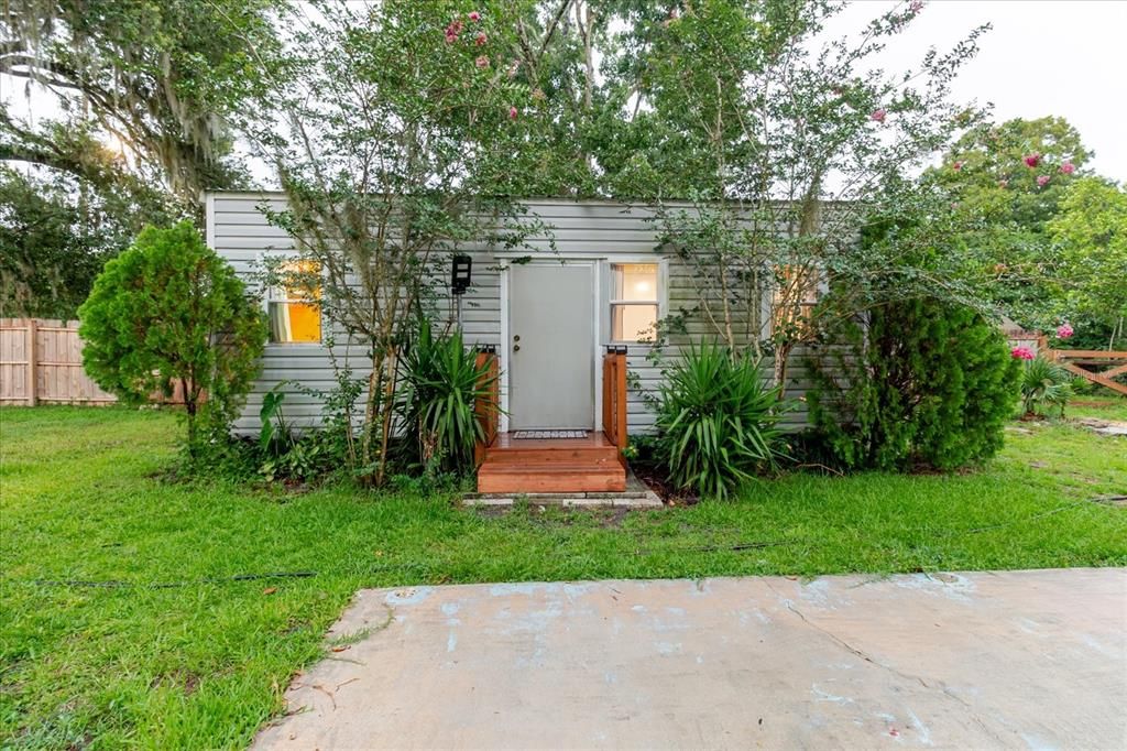 На продажу: $169,995 (1 спален, 1 ванн, 400 Квадратных фут)