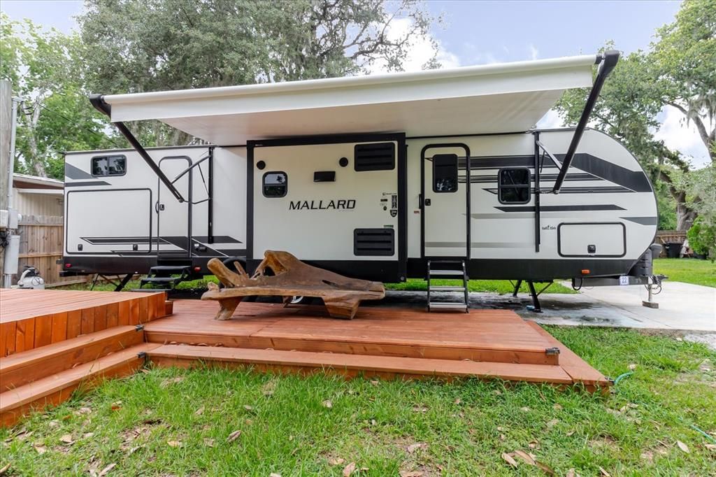 На продажу: $169,995 (1 спален, 1 ванн, 400 Квадратных фут)