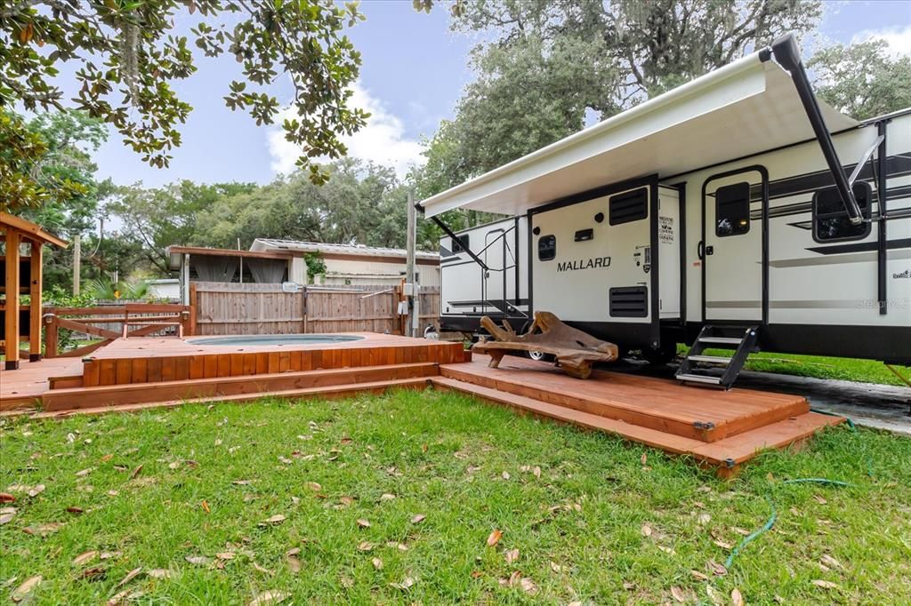 На продажу: $169,995 (1 спален, 1 ванн, 400 Квадратных фут)