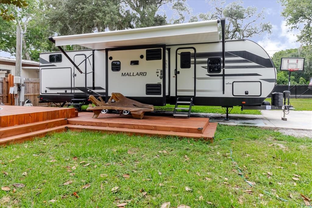 На продажу: $169,995 (1 спален, 1 ванн, 400 Квадратных фут)