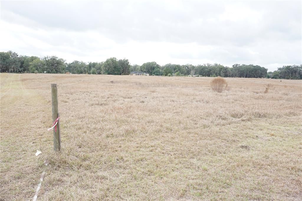 待售: $245,000 (10.41 acres)