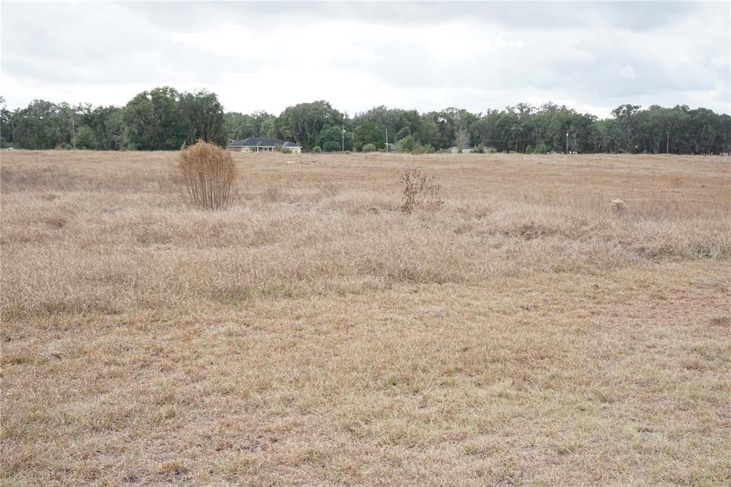 待售: $245,000 (10.41 acres)